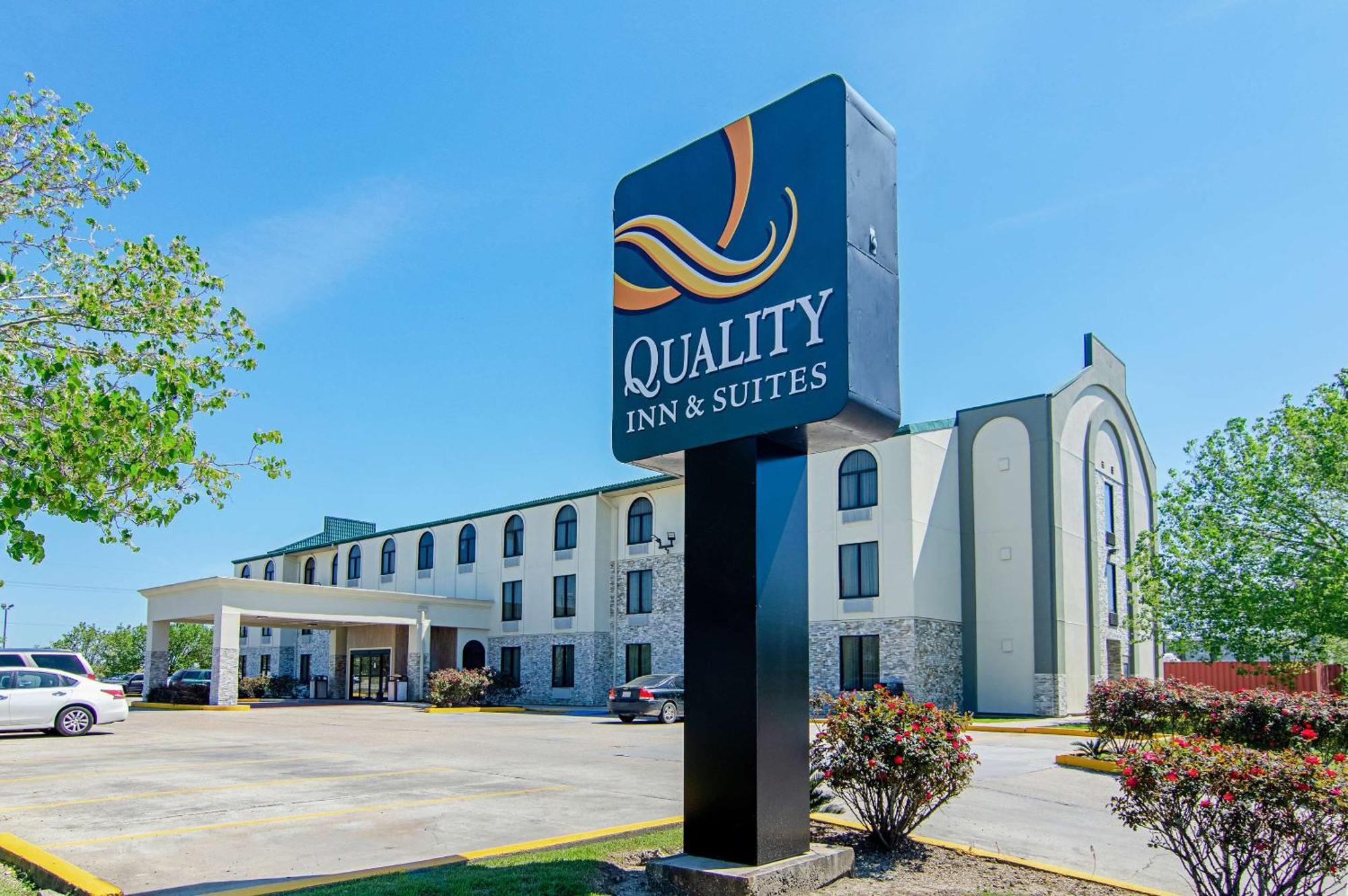 Quality & Near Tanger Outlet Mall 2* Gonzales