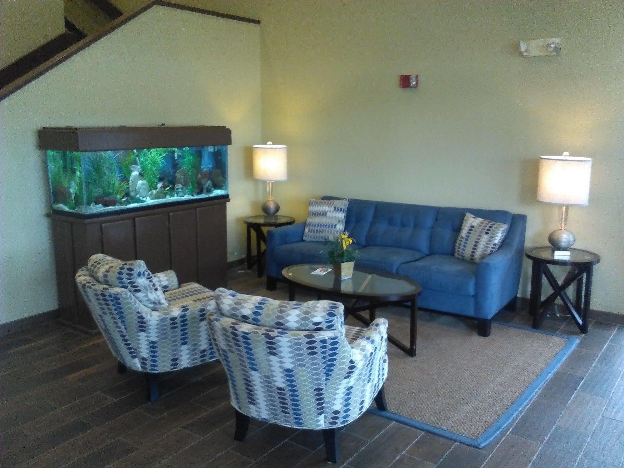 Hotel Quality & Near Tanger Outlet Mall